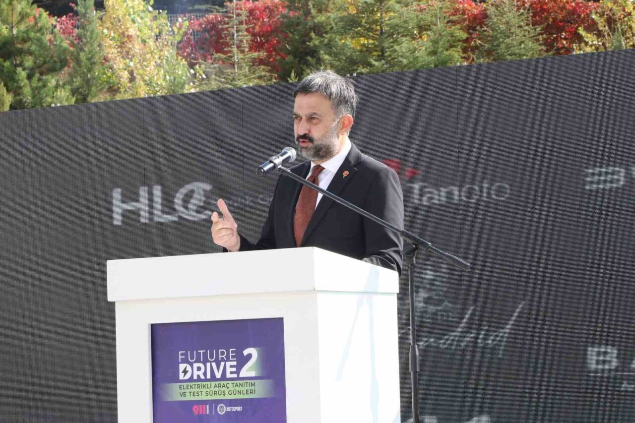 ATO Başkan Yardımcısı Yılmaz: "Elektrikli araçlar sadece ulaşım biçimini değil, yaşam biçimini de değiştiriyor"