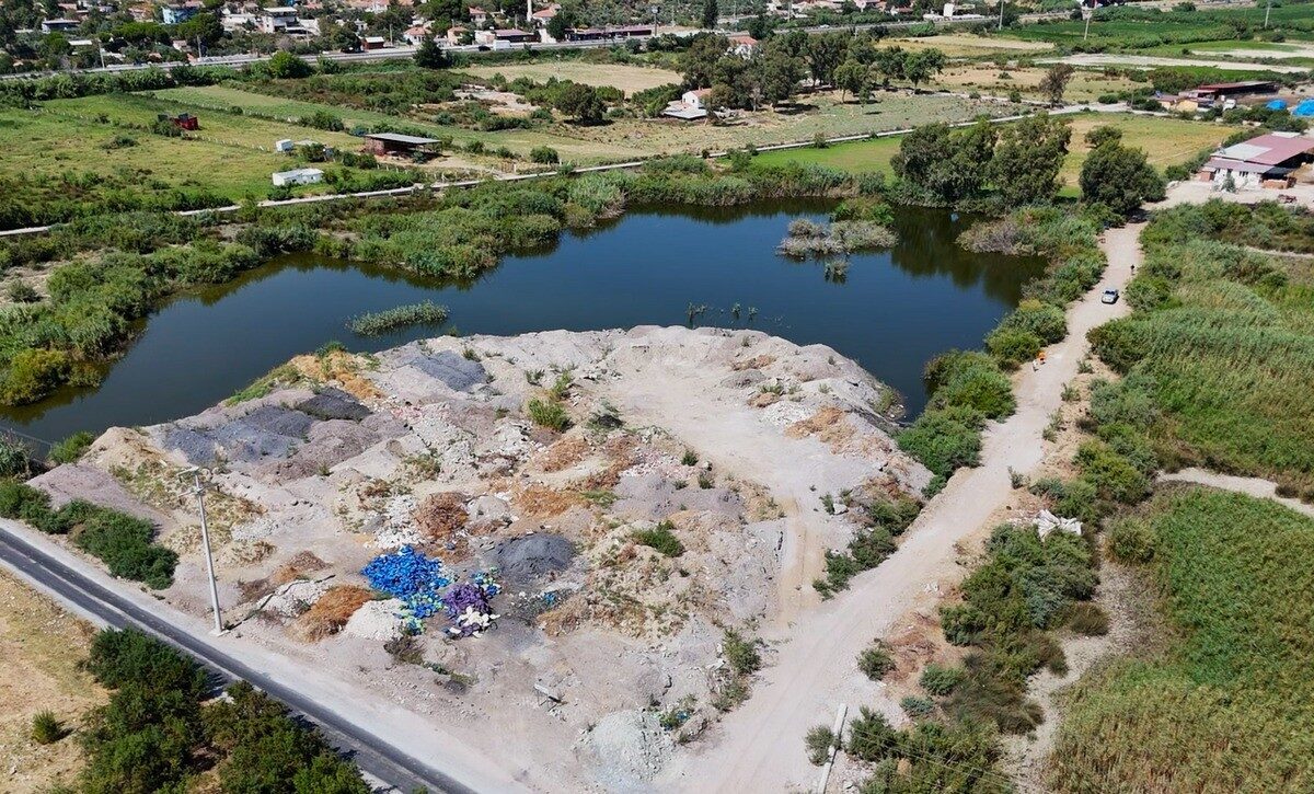 Aydın’da sulak alanlara moloz tehdidi