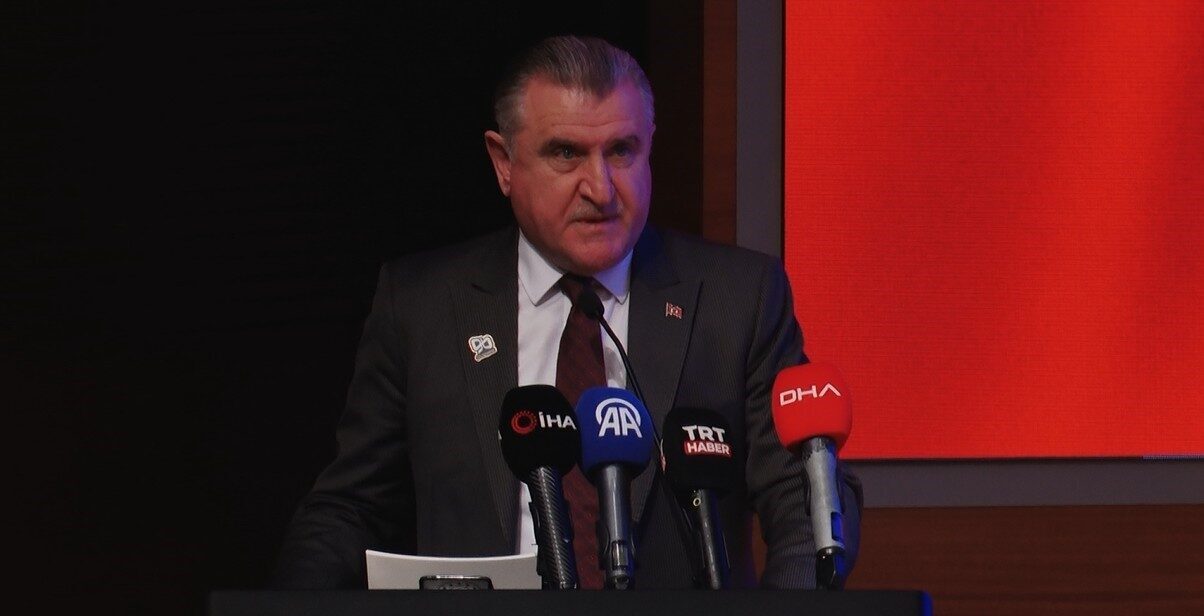 Bakan Bak: "Ekim ayı itibariyle ’GönüllüyüzBİZ’ platformundan gönüllü sayısı 494 bin 797’ye ulaştı"