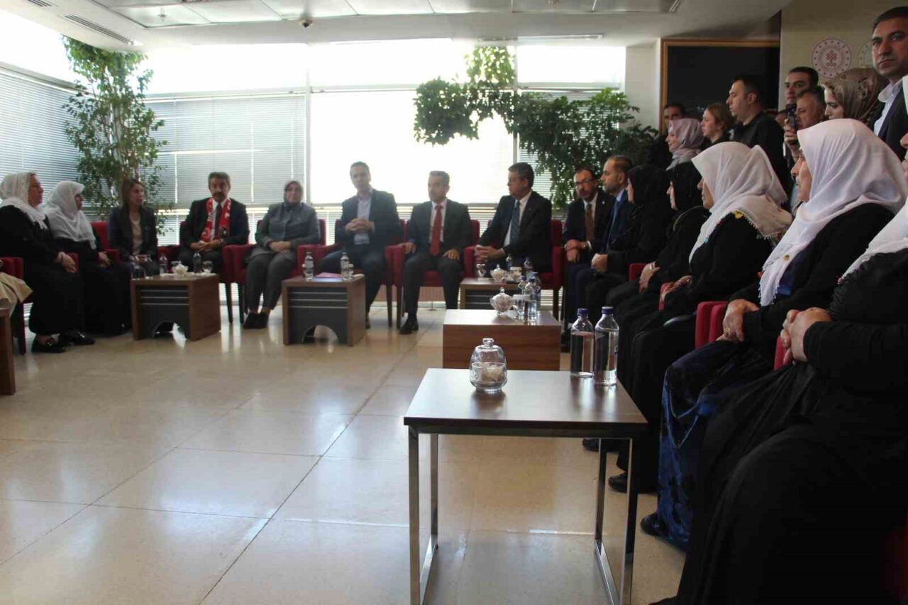 Bakan Bayraktar Şırnak’ta