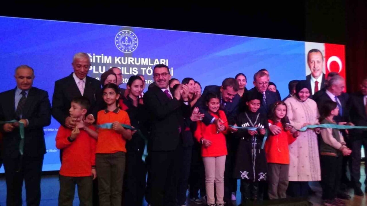 Bakan Tekin’den Kars’ta eğitim yatırımları açılışı