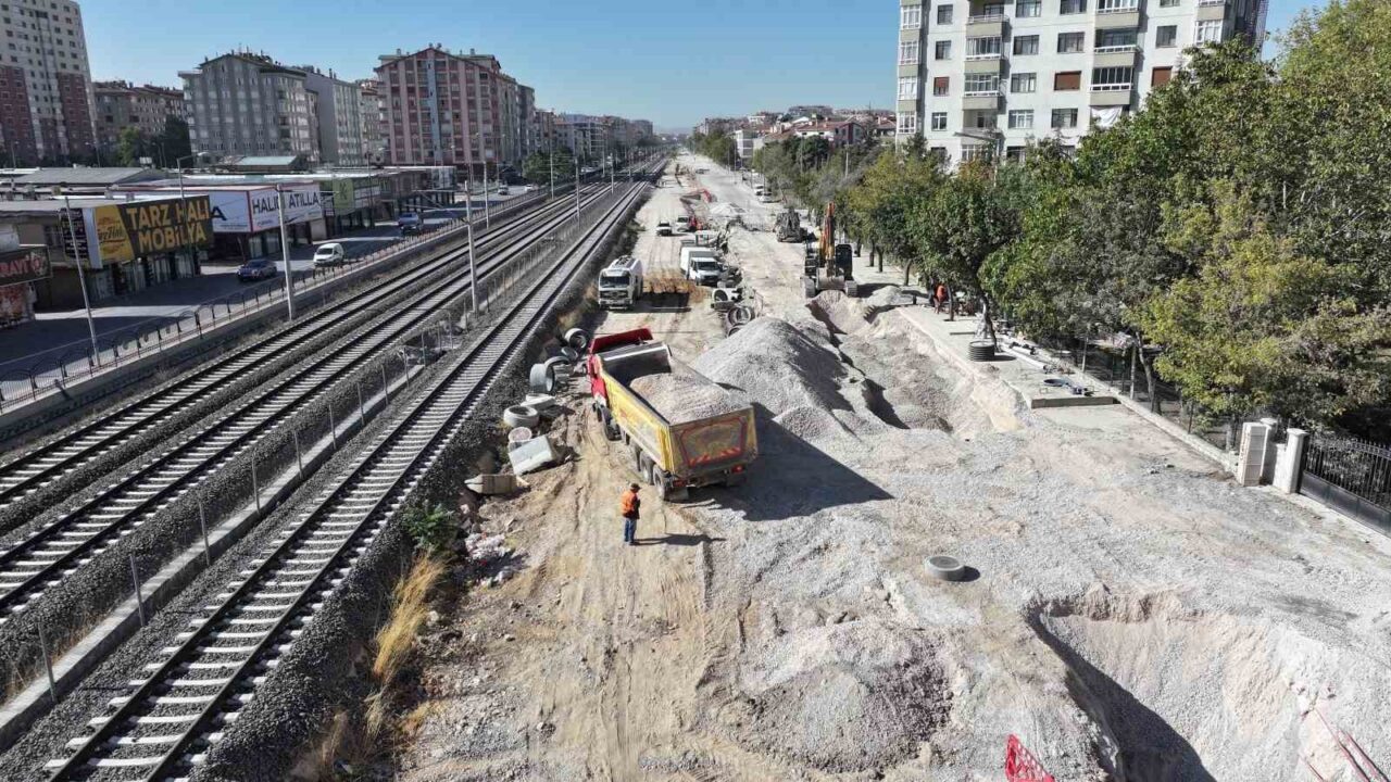 Başkan Altay: "Banliyö hattıyla daha hızlı, güvenli ve konforlu bir ulaşım imkanına kavuşacağız"