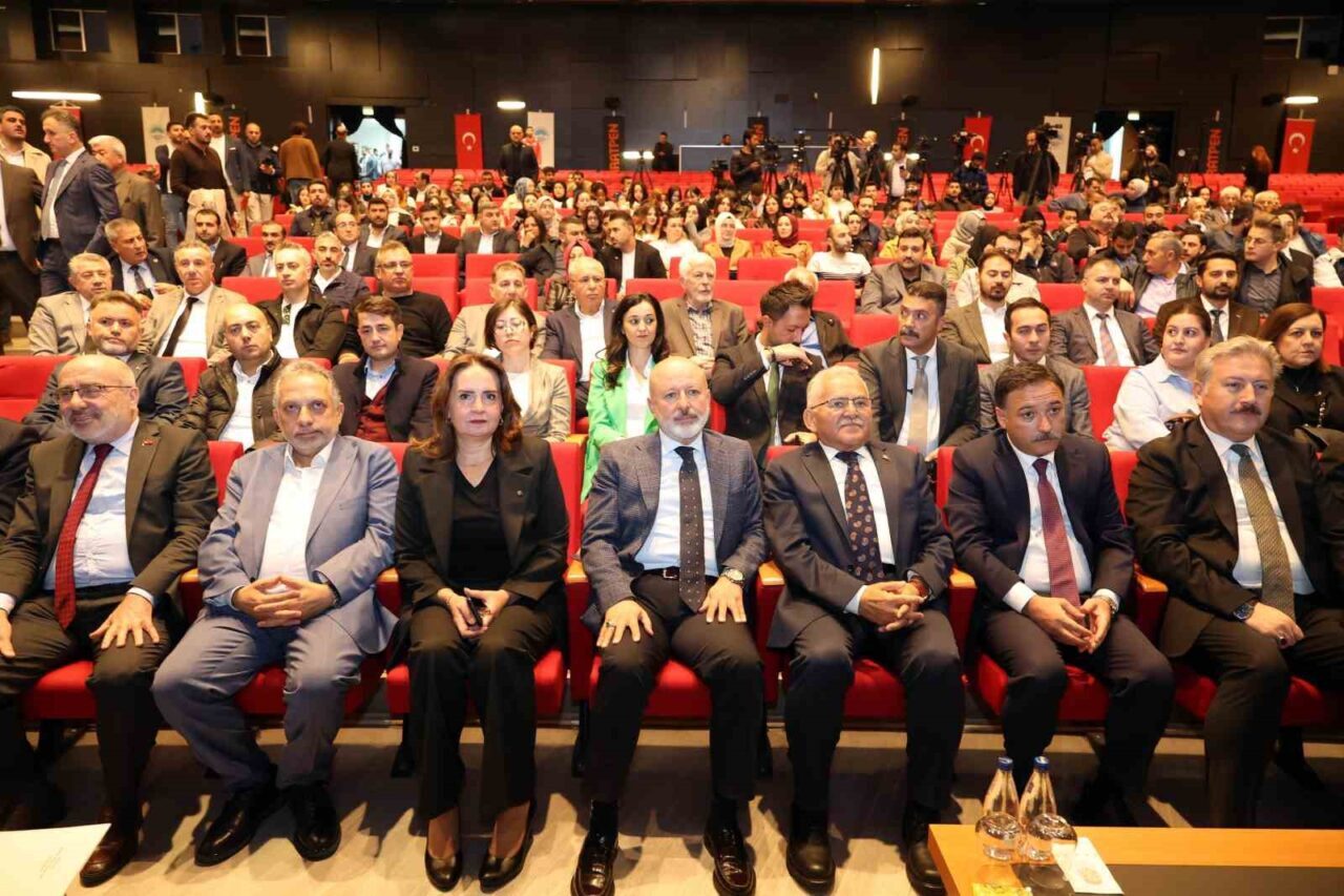 Başkan Yalçın: "Kentsel dönüşümün kalbinde insan var"