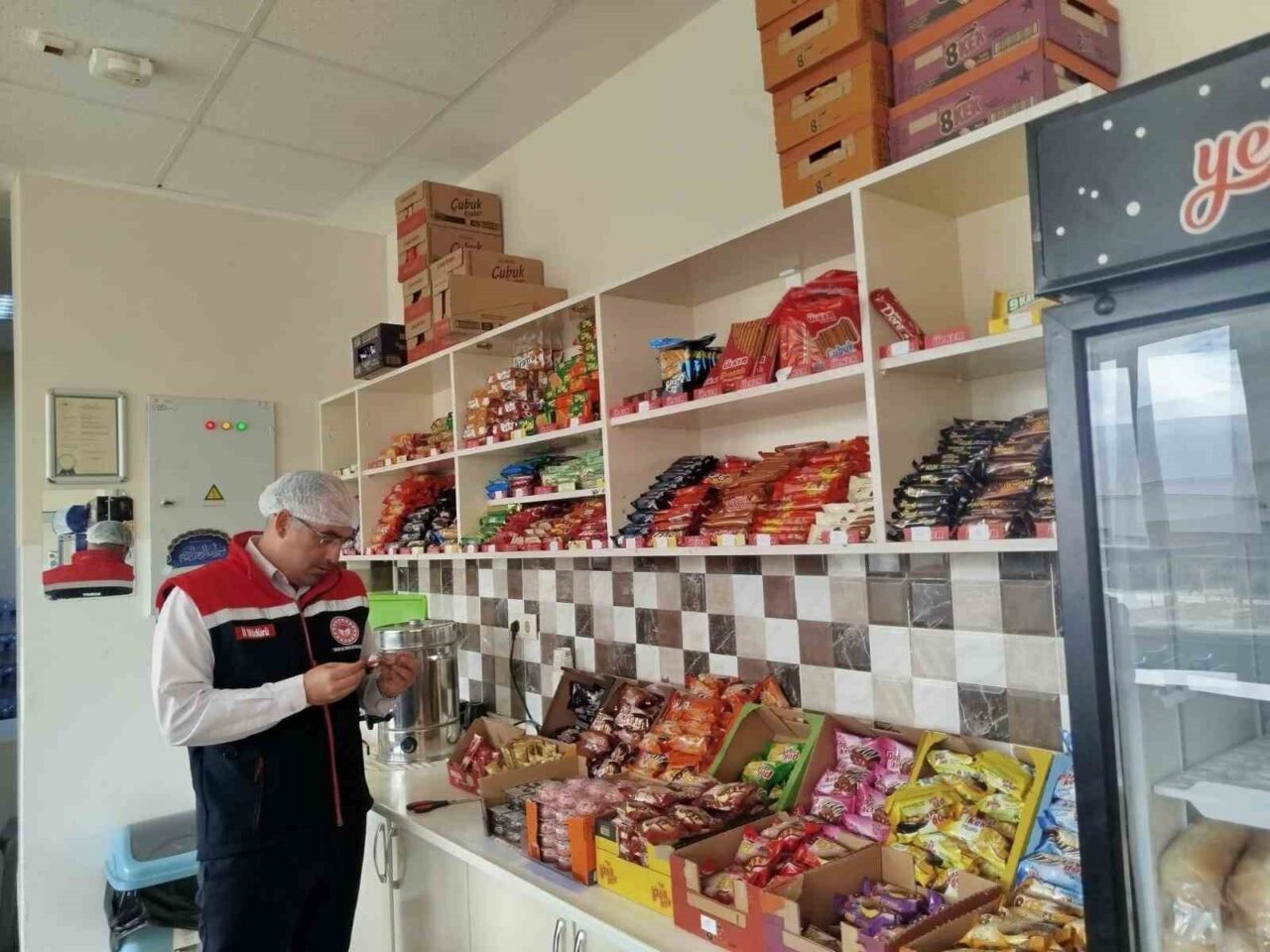 Bayburt’ta okul ve öğrenci yurtlarında gıda denetimleri yapıldı