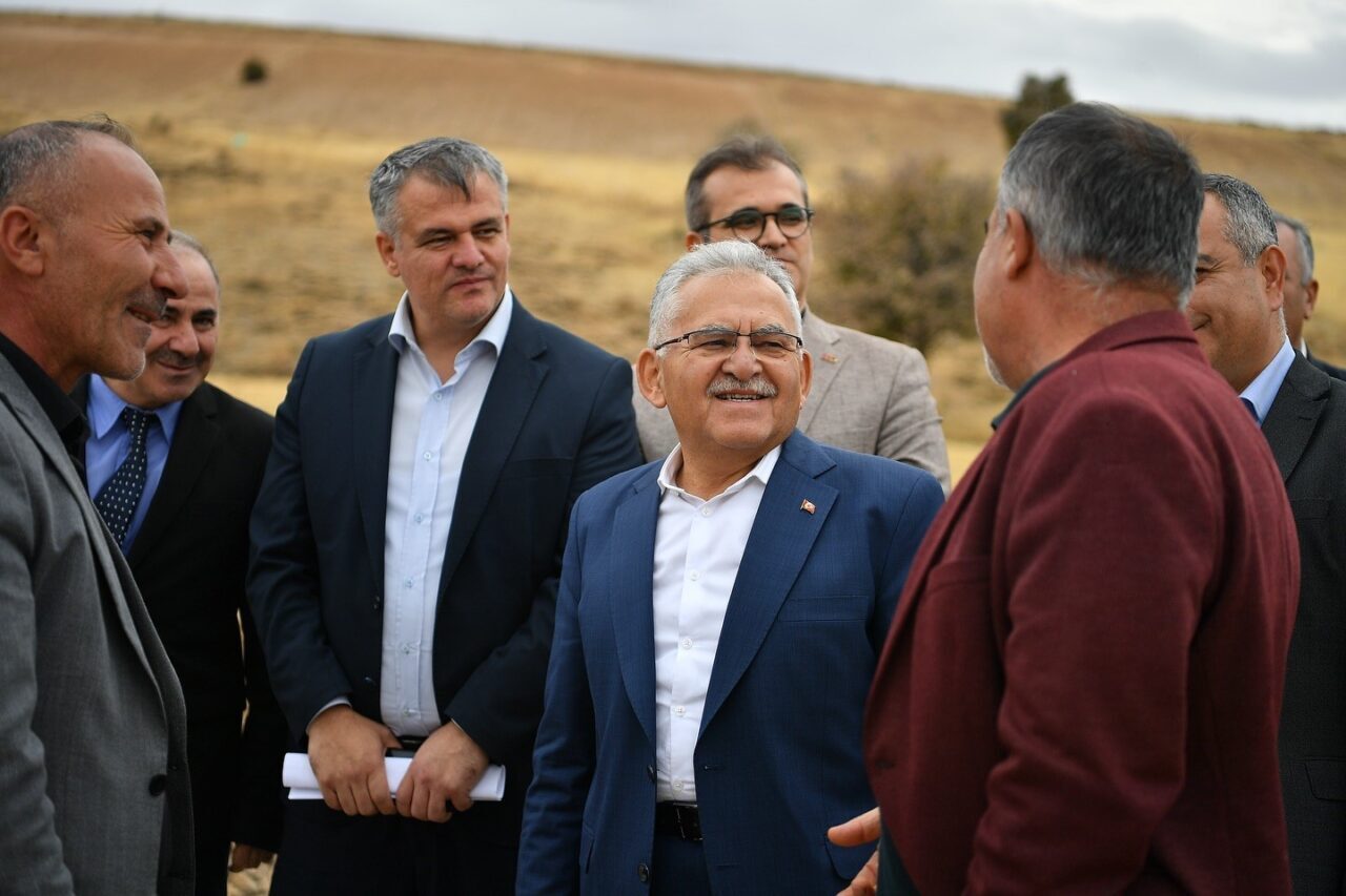 Büyükkılıç’tan Talas ilçesi kırsal mahallelerinde yatırım incelemesi