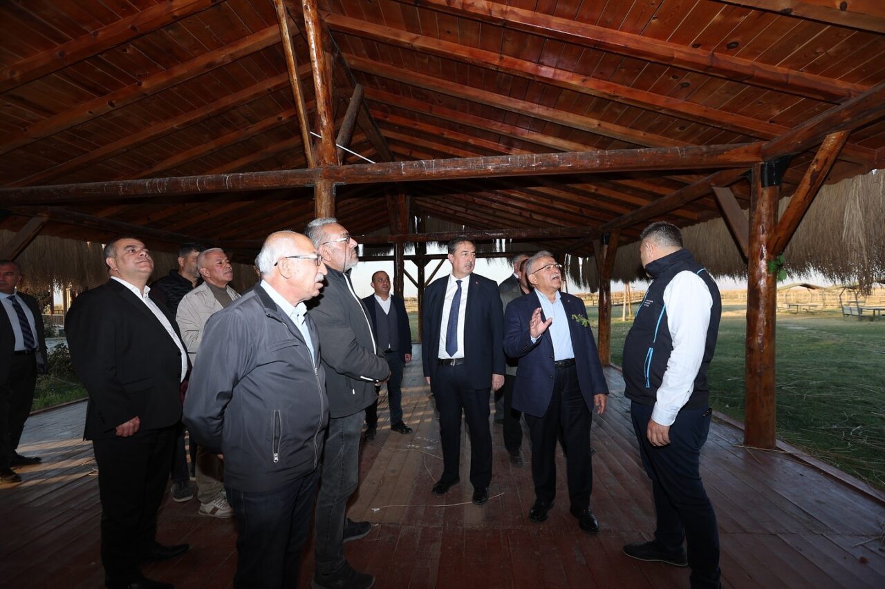 Büyükşehirden Sultan Sazlığı’nda turizm ve altyapı yatırımları: Başkan Büyükkılıç sahada