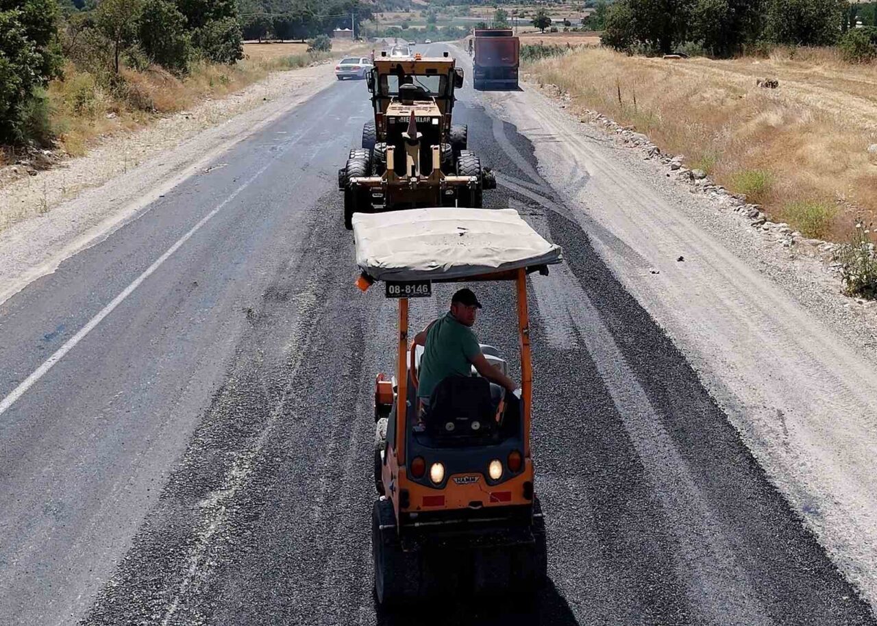 Demirci-Selendi yolu için ihale süreci başlıyor