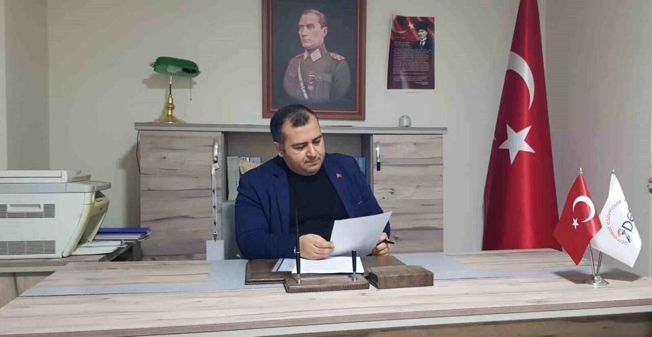 DES; "Öğretmenle evrak, etkinlik, proje arasında adeta bir girdap içerisinde"