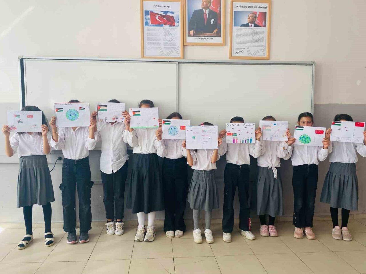 Elazığ’da öğrencilerden Filistin’e destek