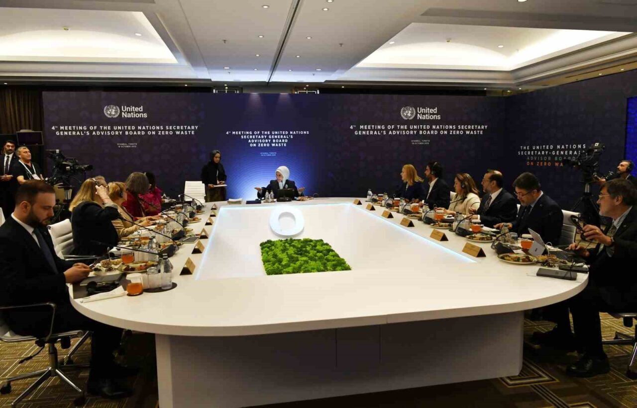 Emine Erdoğan: "Sıfır Atık Hareketi 21. yüzyılın en büyük iyilik hareketidir, bu hareketin öncüsü olmaktan gurur duyuyoruz"