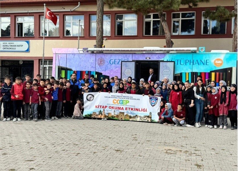 Niğde Emniyeti’nden öğrencilere kitap okuma etkinliği