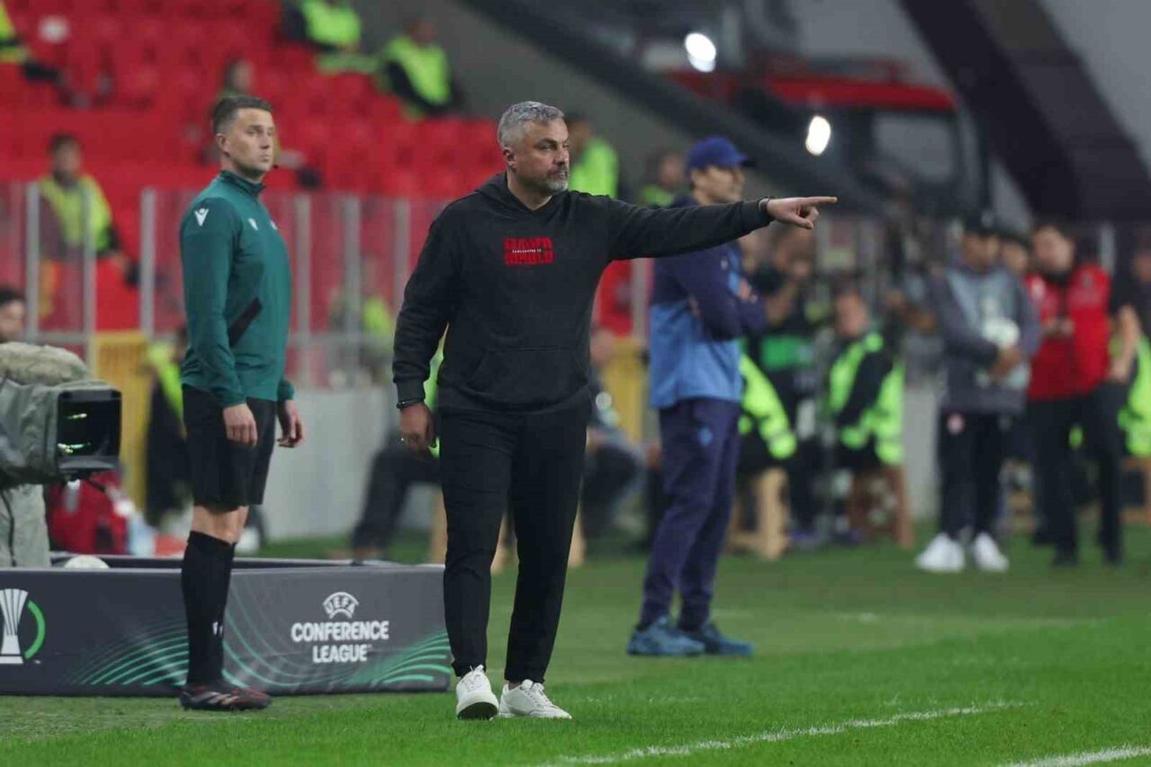 Reis: "Türkiye’de çok çabuk hoca değişikliğine gidiliyor"