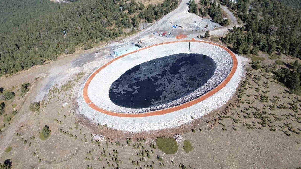 Sarıkamış Kayak Merkezi, modern karlama sistemleriyle sezona hazırlanıyor