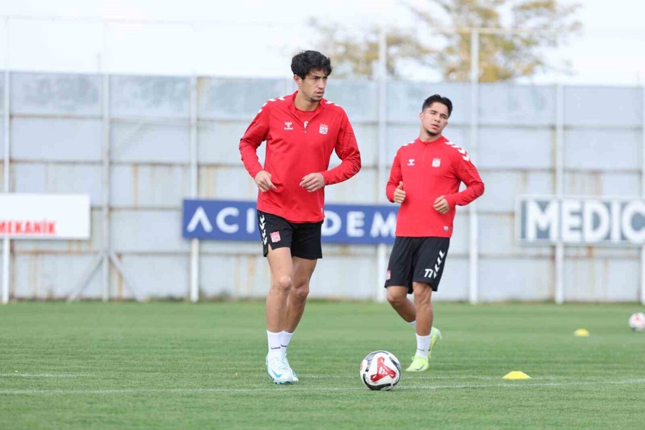 Sivasspor’da Osman Zeki Korkmaz idmana çıkmadı