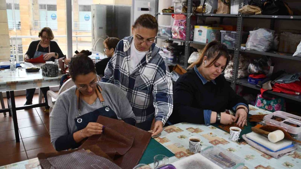 Söke Belediyesi’nin yetişkin kursları yeni döneme başladı
