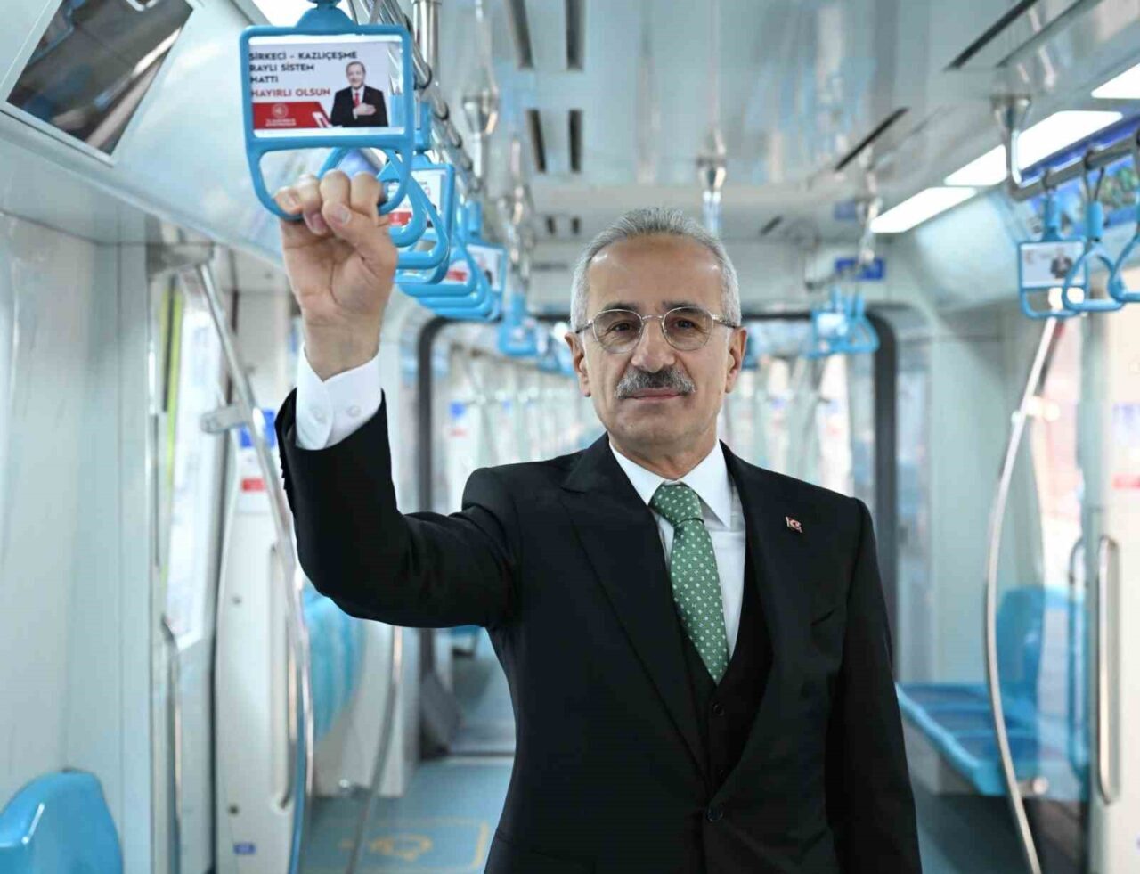 Ulaştırma ve Altyapı Bakanı Uraloğlu: "Marmaray, 12 yılda 1 milyar 430 milyon yolcuya hizmet verdi"
