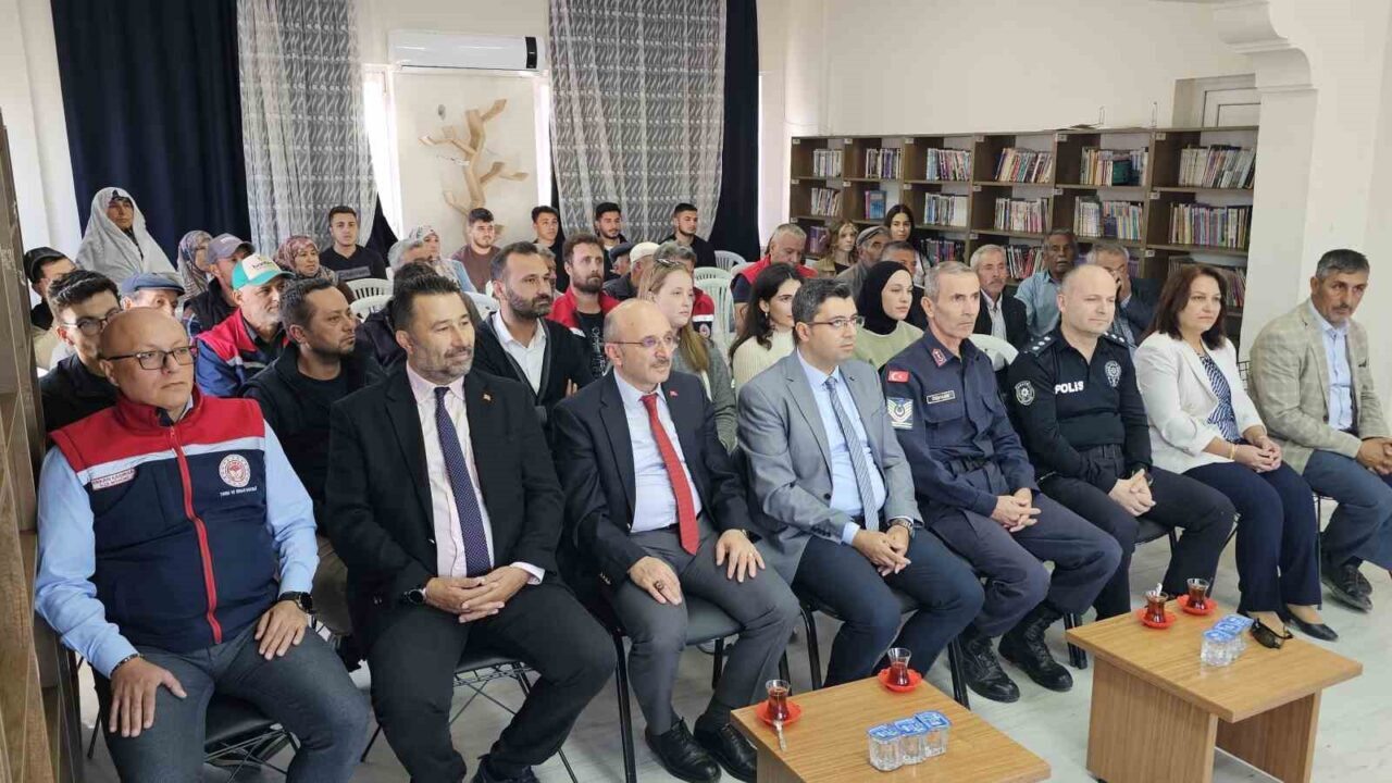 Yenipazar’da "bitkisel üretimde kalite ve gıda güvenliği" toplantısı yapıldı