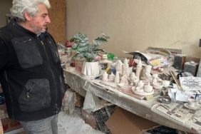 36 Yıllık tutku: Alçıdan biblo sanatını yaşatıyor