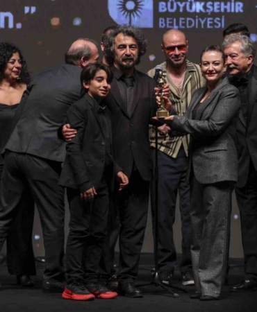 62. Altın Portakal’a ‘Tavşan İmparatorluğu’ 7 ödülle damga vurdu