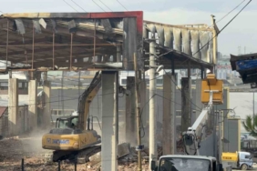 7 kişinin öldüğü parfüm dolum tesisi yıkılıyor