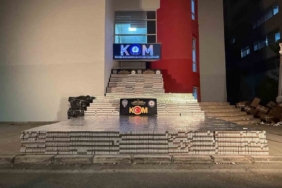 Adana’da 105 bin paket kaçak sigara ele geçirildi