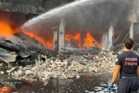 Adana’da hırdavat dükkanında çıkan yangın, kontrol altına alındı