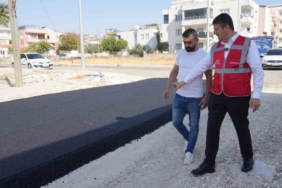 Adıyaman’da, yollar asfaltlanmaya devam ediliyor