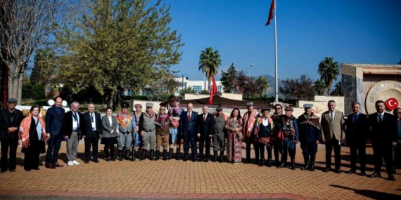 ADÜ’de "Geçmişten Geleceğe Aydın" sempozyumu başladı