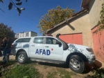 AFAD ekipleri, Eğirdir’de obruk oluşan elma bahçesinde inceleme yaptı