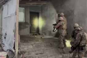 Ağrı’da KOM Şube’den nokta operasyon: Uzun namlulu silahlar ele geçirildi