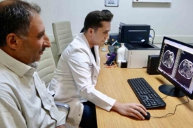 Ağrı’da sağlık alanında bir ilke imza atıldı, böbrek tümörü kapalı yöntemle alındı