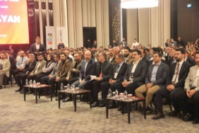 AK Parti Sözcüsü Ömer Çelik ve Bilal Erdoğan Şanlıurfa’da gençlerle buluştu