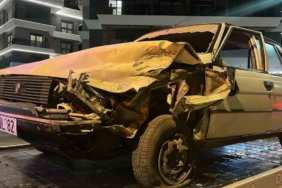 Alanya’da iki aracın çarpıştığı kazada 2 kişi yaralandı