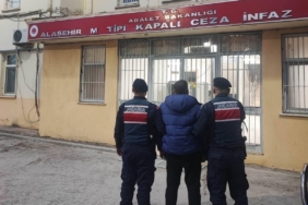 Alaşehir’de sentetik ecza operasyonu: 1 tutuklama