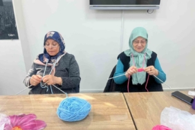 Alzheimera karşı örgü örüyorlar