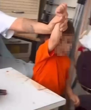 Anneden çocuğuna tepki çeken muamele: ’İstemiyorum seni defol"