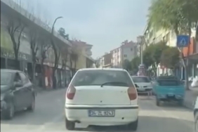 Araçtan sokağa broşür fırlatan kişi, ceza yedi