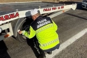 Ardahan’da jandarmadan ‘zorunlu kış lastiği’ denetimi
