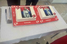ASKİ Spor Kulübü, dünya şampiyonu sporcular için kutlama pastası kesti
