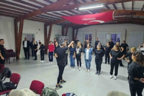 Ayvalık’ta öğretmenlerden halk dansları yolculuğu