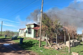 Babaeski’de tek katlı evde yangın