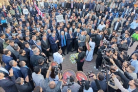 Bakan Uraloğlu ve Işıkhan Midyat Belediyesini ziyaret etti