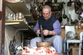 Bakır bileklikler yeniden moda oldu