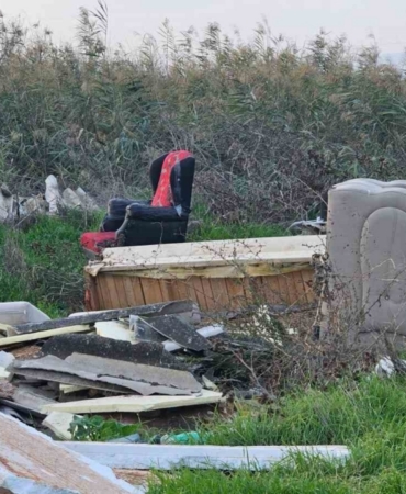 Bandırma’da doğa yine çöplük oldu