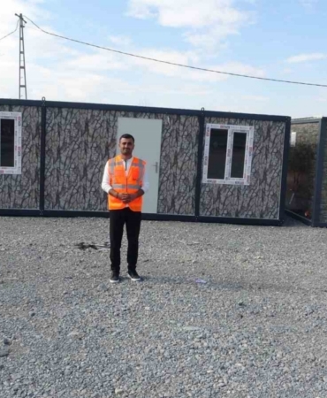 Barınmak için konteyner üretmek isterken seri üretime geçti