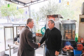 Başkan Balaban, esnafın taleplerini yerinde dinledi