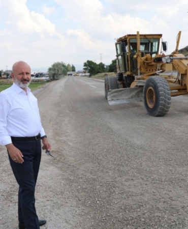 Başkan Çolakbayrakdar: "Kırsal mahallelerimizde de hizmet rekoru kırıyoruz"