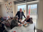 Başkan Kepenek’ten Yaşlı Rehabilitasyon Merkezine anlamlı ziyaret