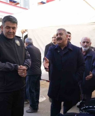 Başkan Sunar ve İl Emniyet Müdürü Karaburun’dan pazar denetimi