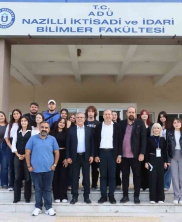Başkan Tetik üniversite öğrencileri ile buluştu